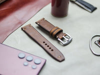 RUSTY BROWN HAND-CRAFTED WATCH STRAPS - MINIMAL STITCHED