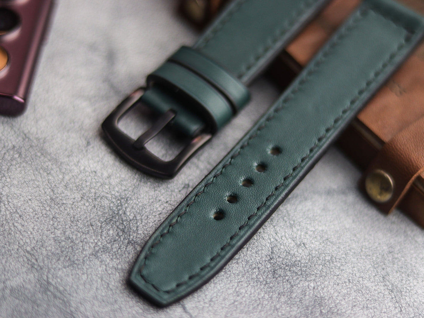 SACRAMENTO GREEN HAND-CRAFTED WATCH STRAPS - BOX STITCHED