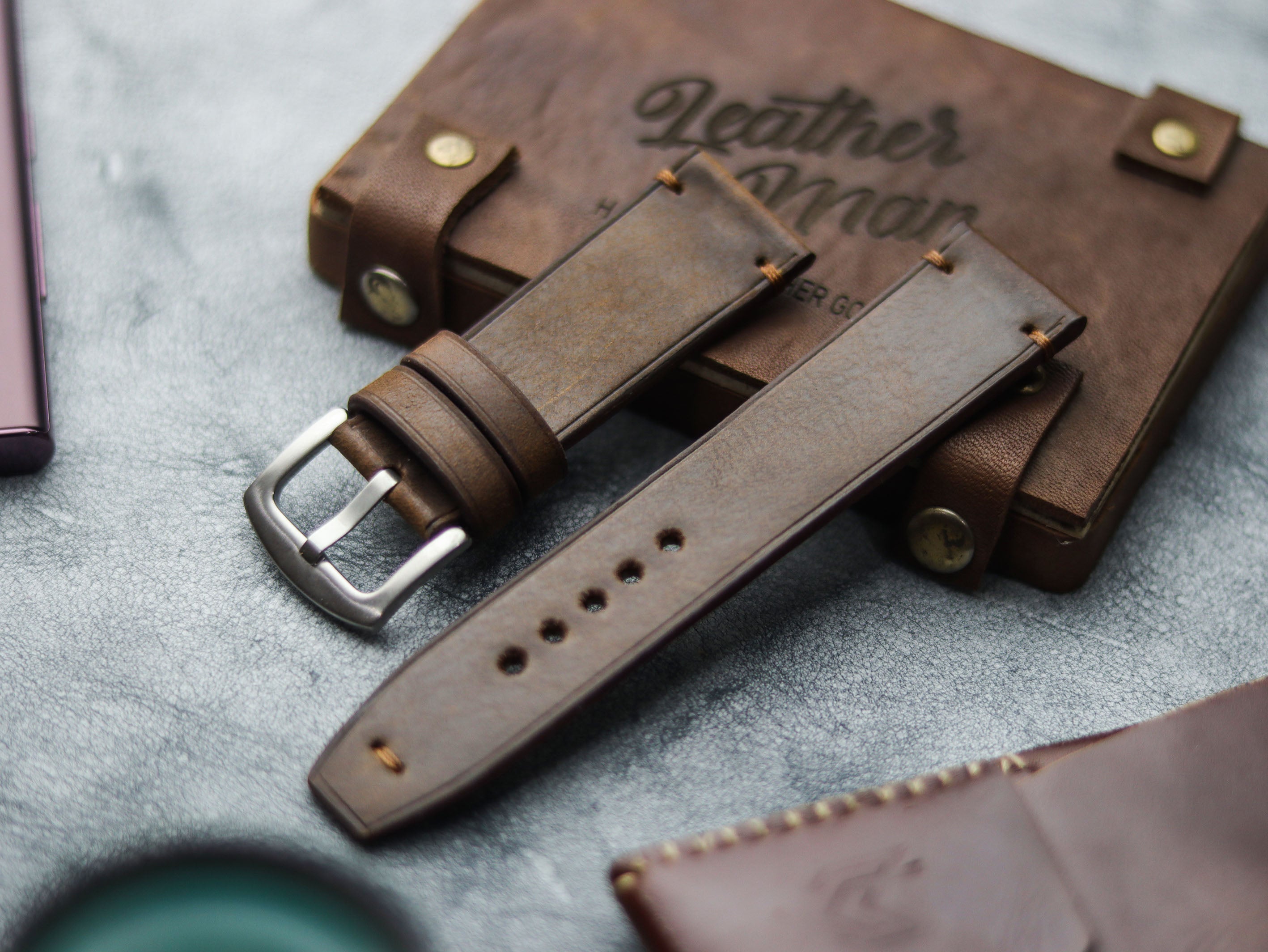 WOOD BROWN HAND-CRAFTED WATCH STRAPS - MINIMAL STITCHED