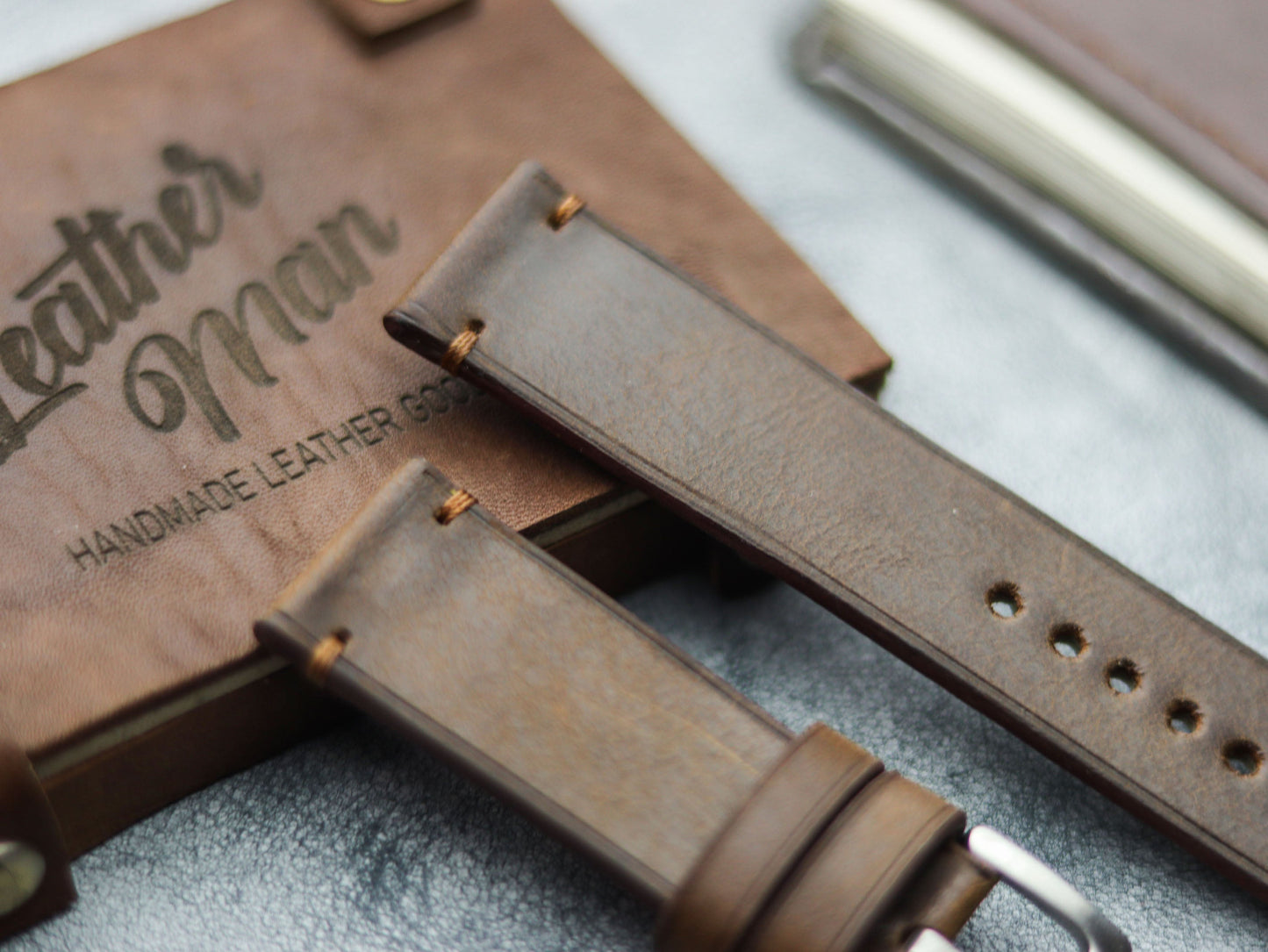 WOOD BROWN HAND-CRAFTED WATCH STRAPS - MINIMAL STITCHED