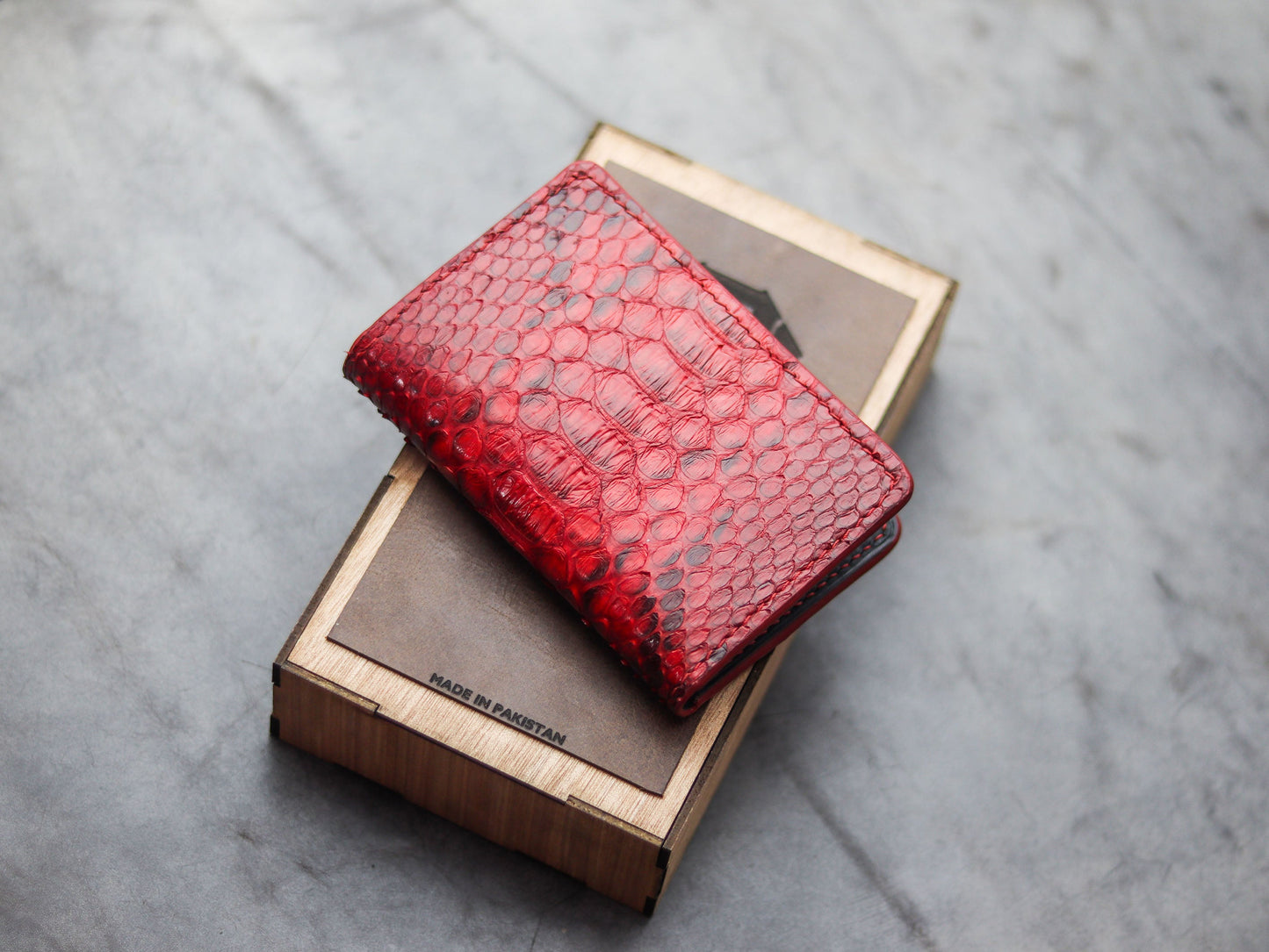 ARTEMUS - BIFOLD WALLET VENETIAN RED PYTHON SKIN