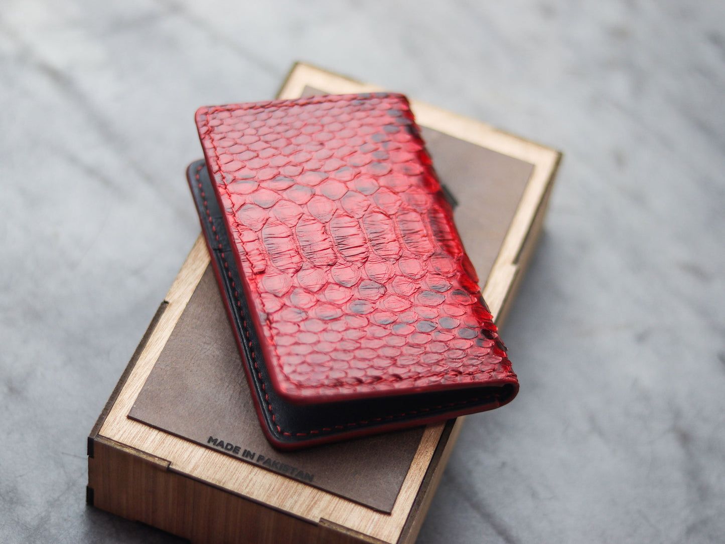 ARTEMUS - BIFOLD WALLET VENETIAN RED PYTHON SKIN