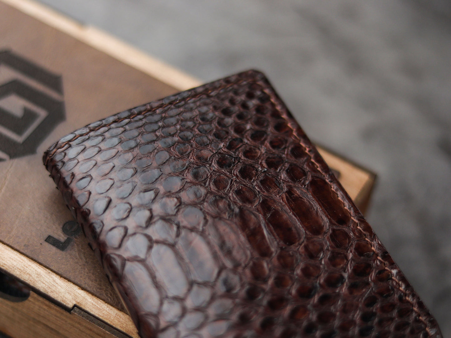 ARTEMUS - BIFOLD WALLET PECAN BROWN PYTHON SKIN