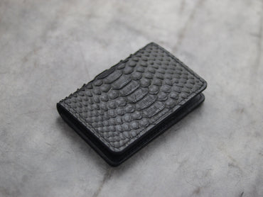 ARTEMUS - BIFOLD WALLET RAVEN BLACK PYTHON SKIN