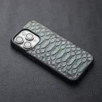 IRIDIUM GRAY PYTHON SKIN PHONE CASE (CENTER SCALES)