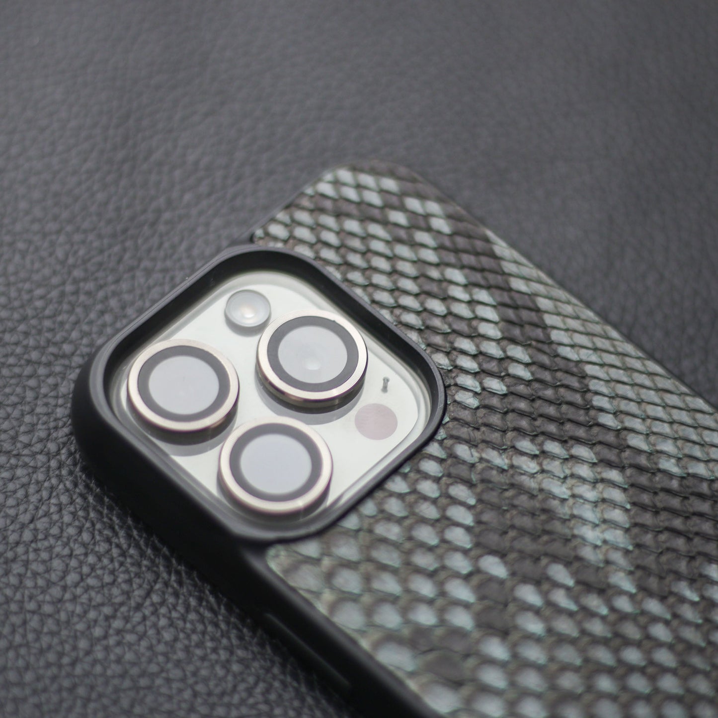 IRIDIUM GRAY PYTHON SKIN PHONE CASE