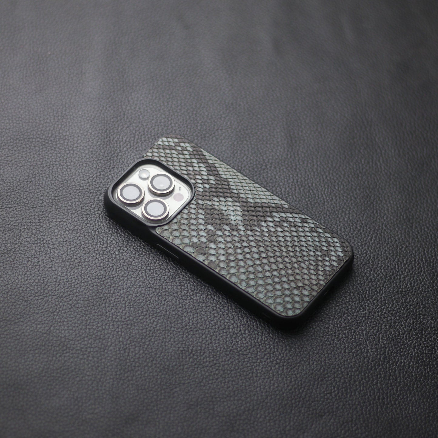 IRIDIUM GRAY PYTHON SKIN PHONE CASE