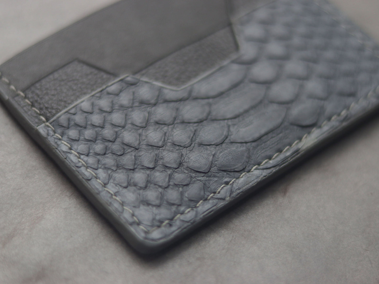 AUGUSTUS - MINIMAL WALLET SLATE GRAY PYTHON SKIN