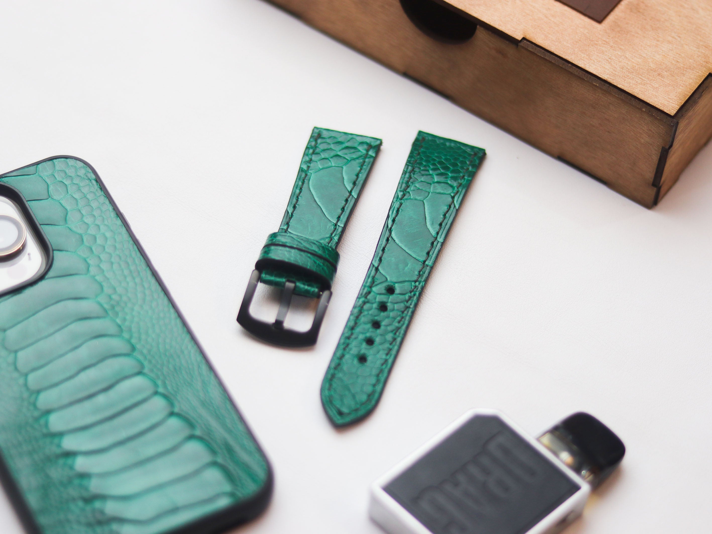 OSTRICH LEG SKIN WATCH STRAPS - EMERALD GREEN