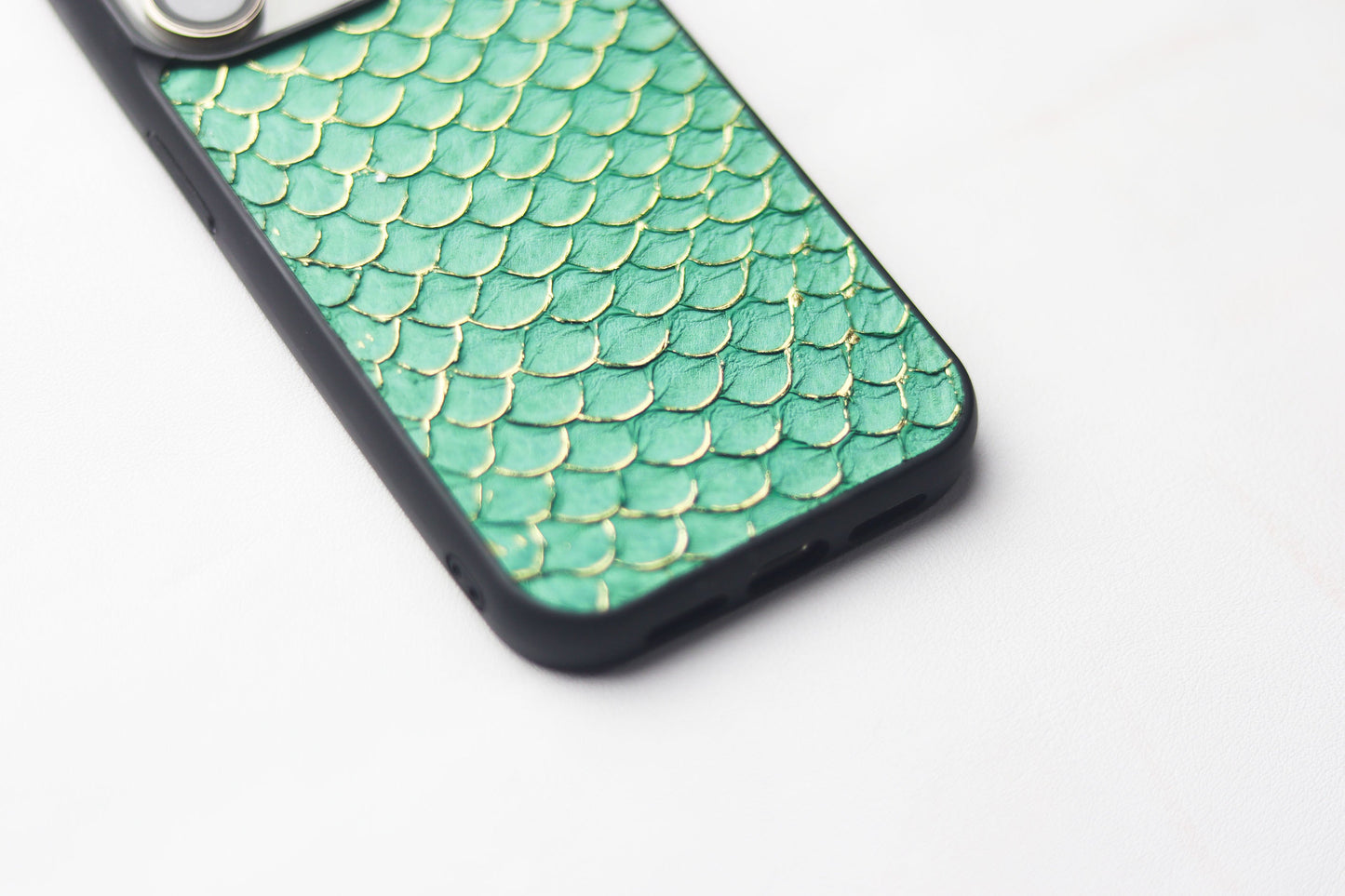 SEA FOAM GREEN TILAPIA FISH SKIN PHONE CASE