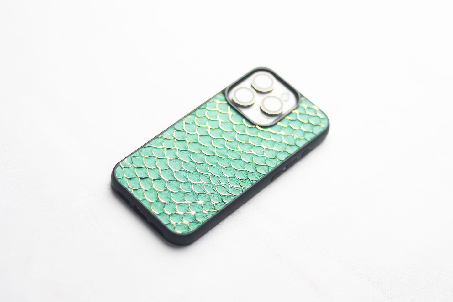 SEA FOAM GREEN TILAPIA FISH SKIN PHONE CASE