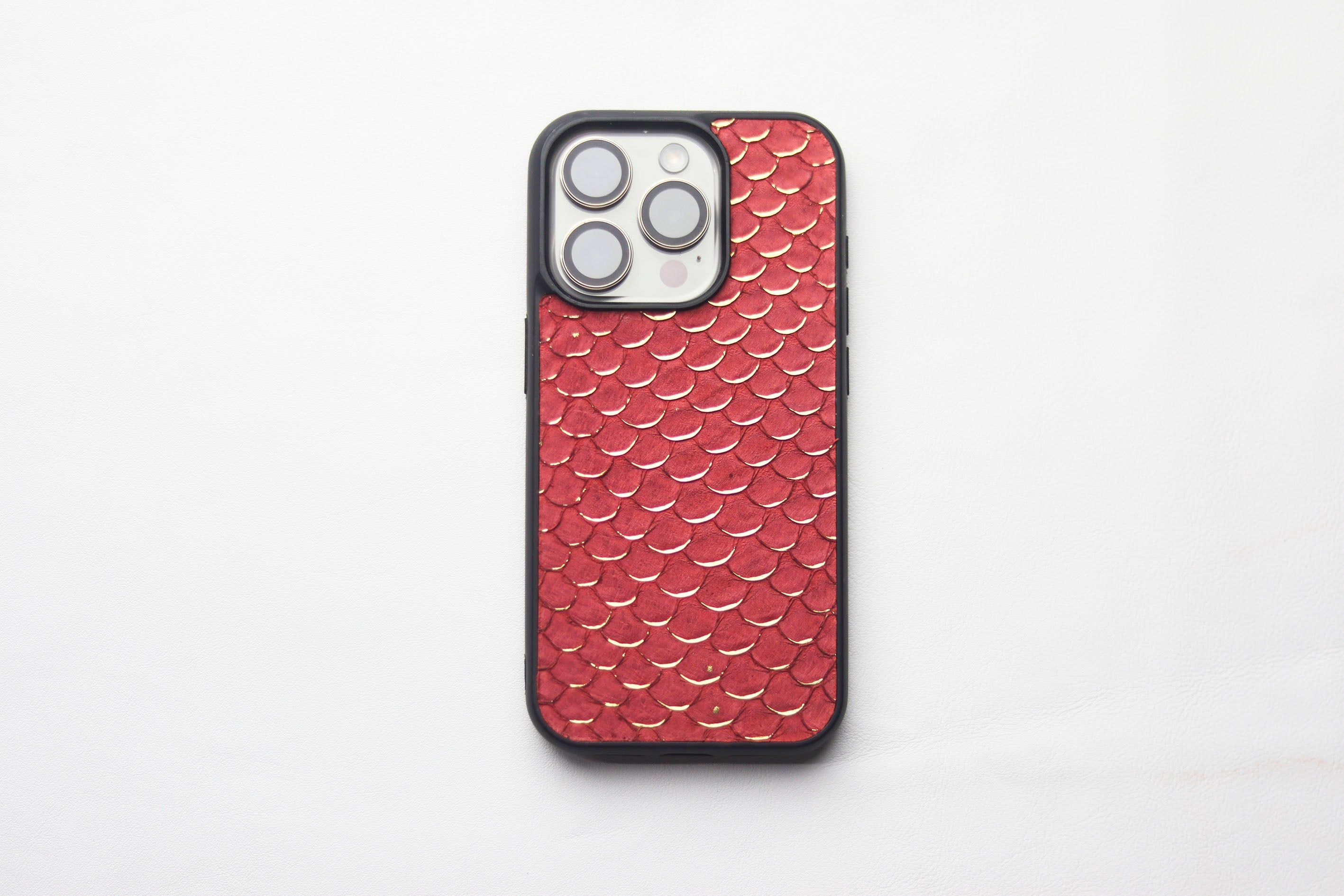 VIVID BURGUNDY TILAPIA FISH SKIN PHONE CASE