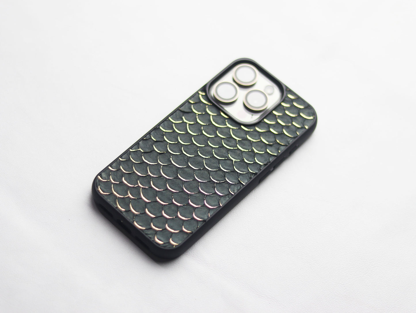 SHADOW GRAY TILAPIA FISH SKIN PHONE CASE