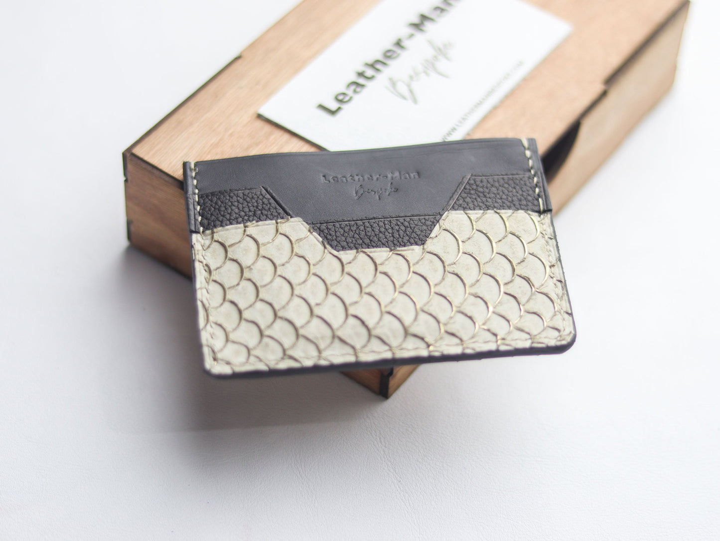 AUGUSTUS - MINIMAL WALLET CHIFFAN BIEGE TILAPIA FISH SKIN