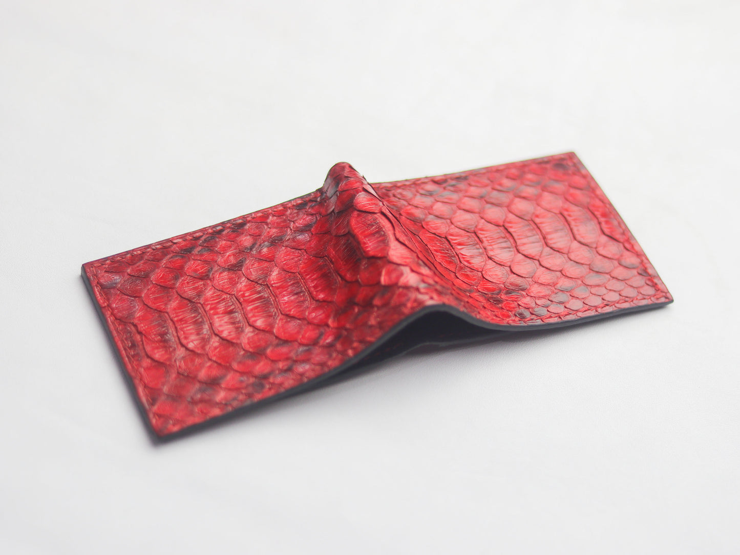 WYNTON - BIFOLD WALLET VENETIAN RED PYTHON SKIN